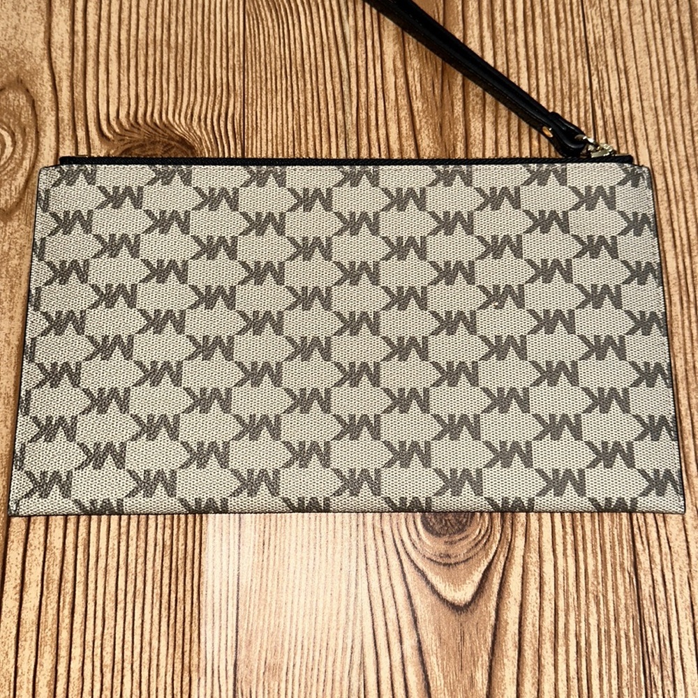 Michael Kors Jet Set Logo Coated Canvas Pouch - Picture 4 of 7